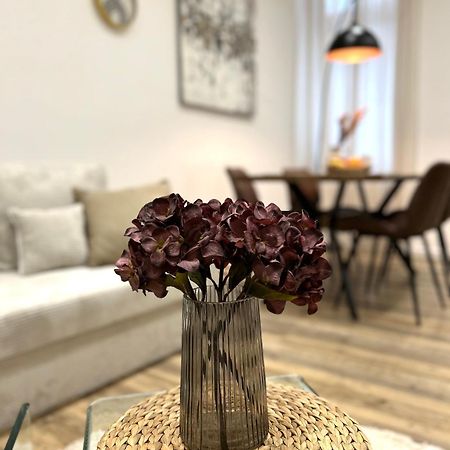 Designer City Apartment In Top Lage Fuer 6 Gaeste Karlsruhe Eksteriør bilde