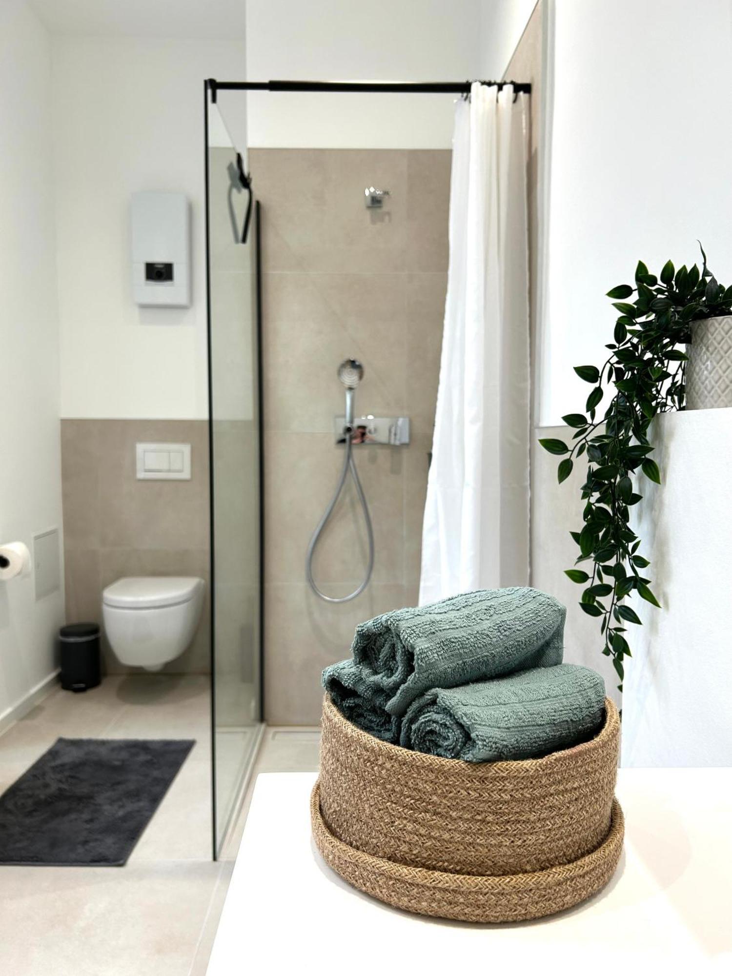 Designer City Apartment In Top Lage Fuer 6 Gaeste Karlsruhe Eksteriør bilde